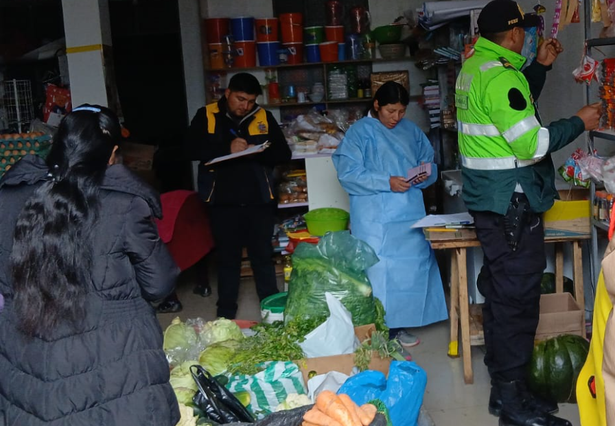 PNP CHACCRAMPA LIDERA OPERATIVO MULTISECTORIAL EN LOCALES COMERCIALES DE SAN MIGUEL